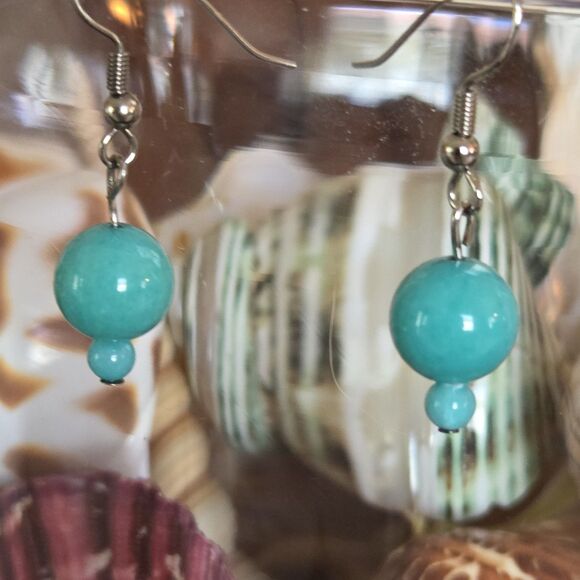 Unbranded Jewelry - Green/Aqua Blue Chalcedony Pierced Dangle Earrings 10mm Silver Tone